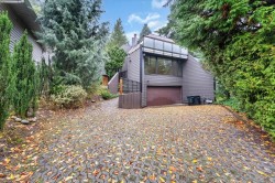 6225 Mckee Street Burnaby, BC V5J 2V8