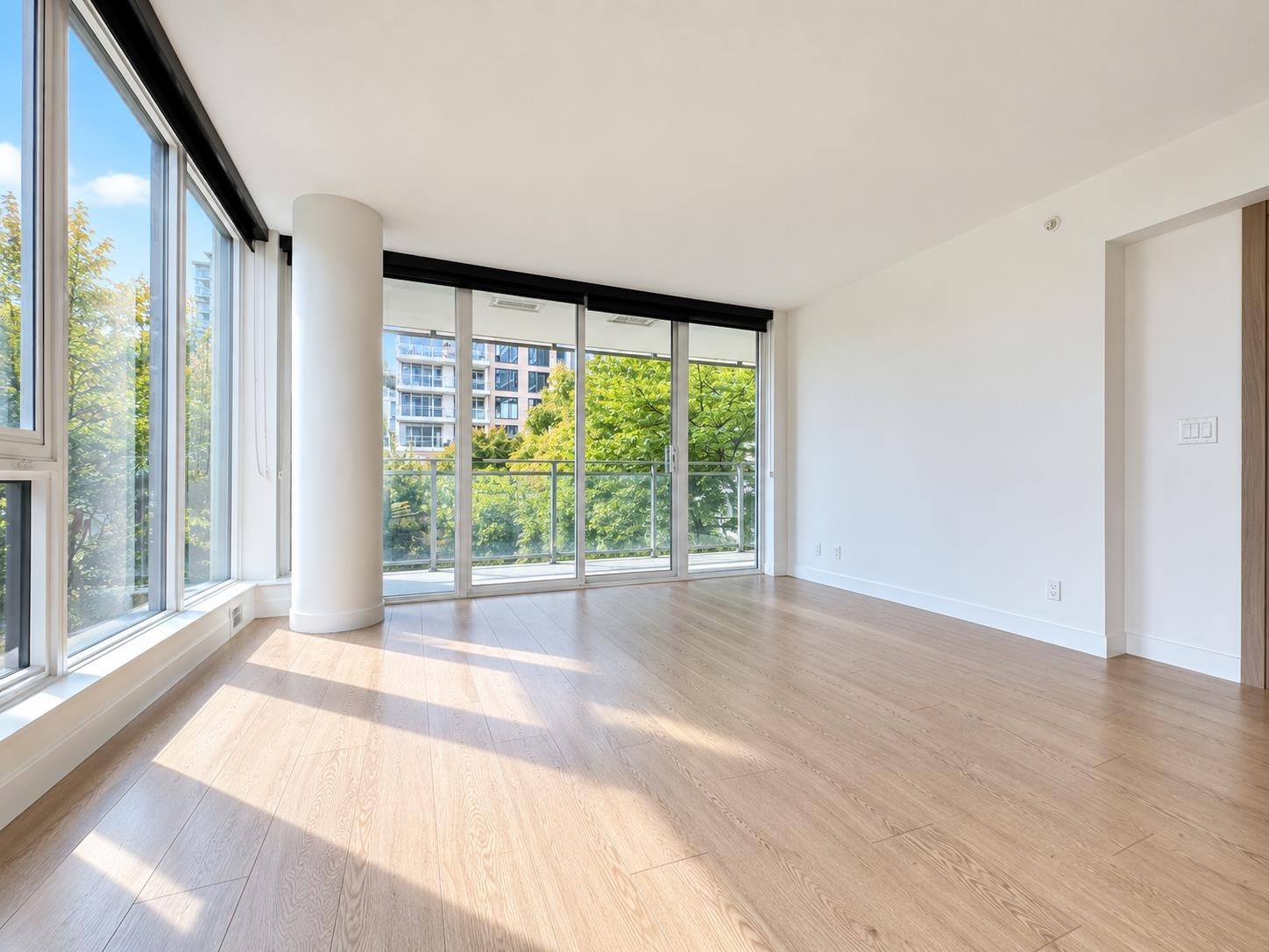 520-8988 Patterson Road, Richmond, BC