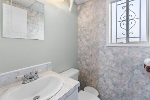 695 Macintosh Street, Coquitlam, BC 
