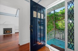 1376 11th Street West Vancouver, BC V7T 2M9