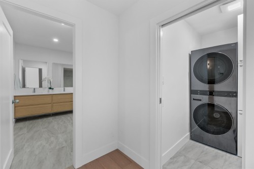 3381 Mathers Avenue, West Vancouver, BC 