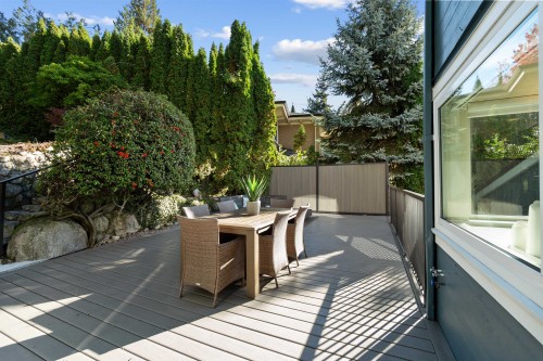 3381 Mathers Avenue, West Vancouver, BC 