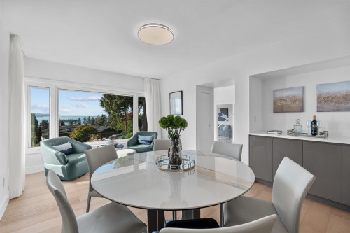 3381 Mathers Avenue, West Vancouver, BC 