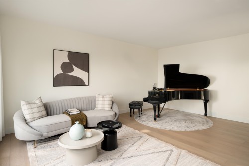 3381 Mathers Avenue, West Vancouver, BC 