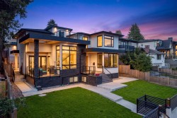 5243 Carson Street Burnaby, BC V5J 2Z3