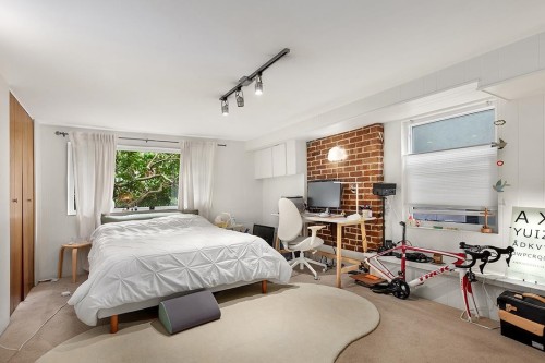 3524 16Th Avenue W, Vancouver, BC 