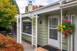 1222 Rosewood Crescent  North Vancouver, BC V7P 1H4