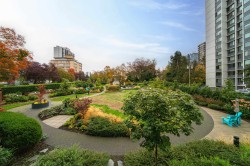 206-1740 Comox Street  Vancouver, BC V6G 2Z1