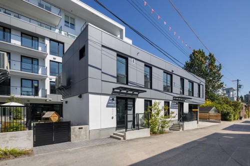 6829 Cambie Street, Vancouver, BC 