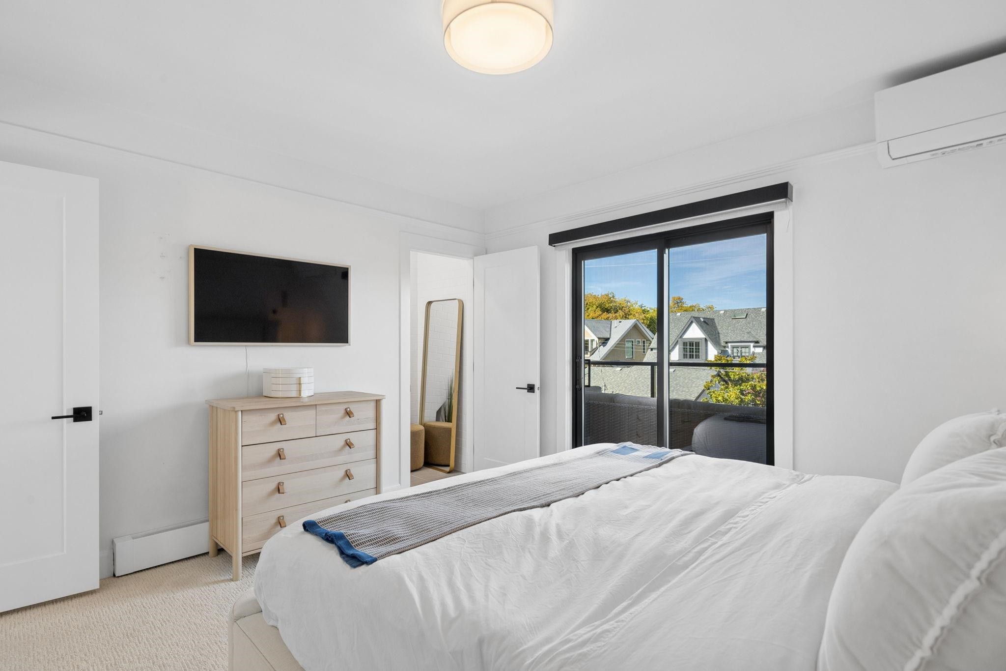 3137 24Th Avenue W, Vancouver, BC