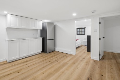 3137 24Th Avenue W, Vancouver, BC 