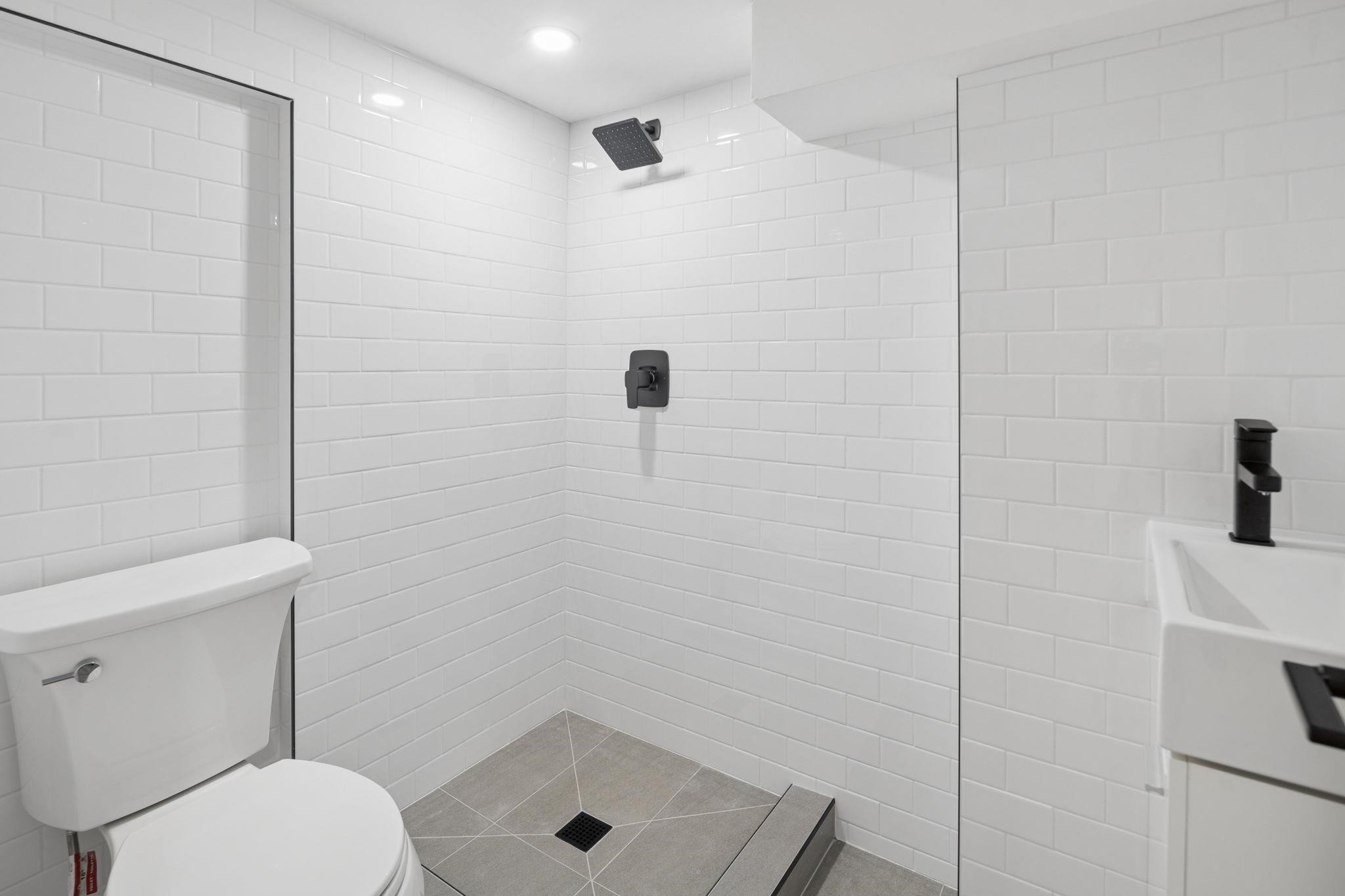 3137 24Th Avenue W, Vancouver, BC