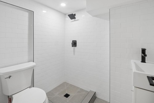 3137 24Th Avenue W, Vancouver, BC 