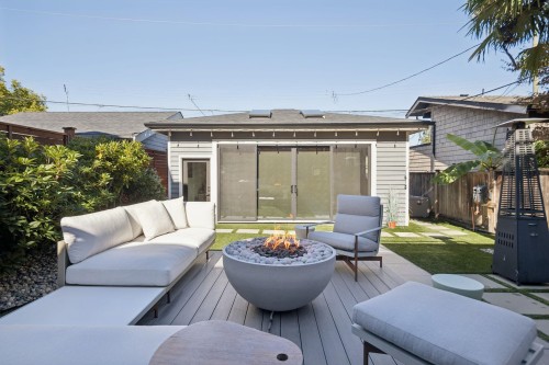 3137 24Th Avenue W, Vancouver, BC 