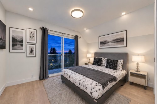 238 28Th Street E, North Vancouver, BC 