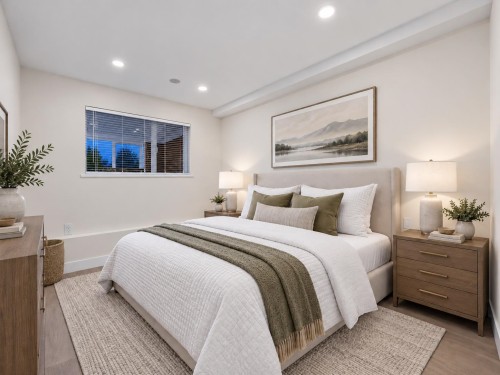 238 28Th Street E, North Vancouver, BC 