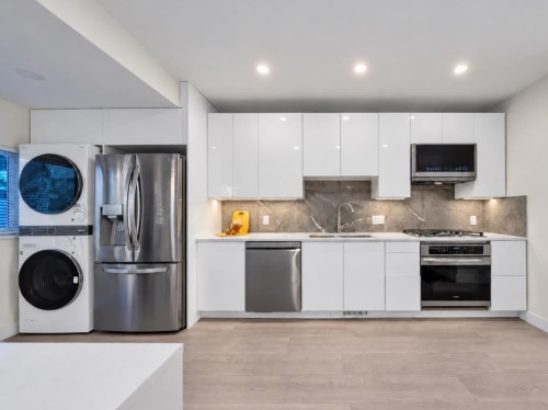 238 28Th Street E, North Vancouver, BC 