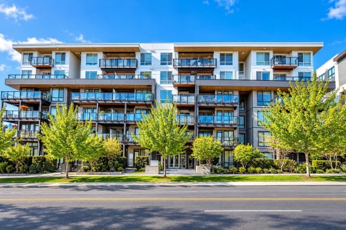 212-707 Como Lake Avenue  Coquitlam, BC V3J 0J5