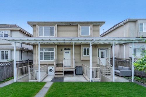 725 61St Avenue W, Vancouver, BC 
