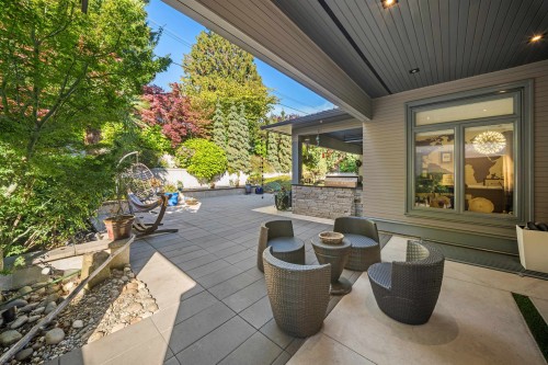 966 Beaumont Drive, North Vancouver, BC 