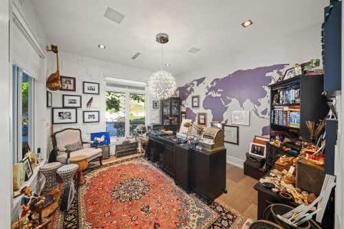 966 Beaumont Drive, North Vancouver, BC 