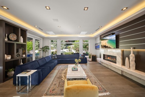 966 Beaumont Drive, North Vancouver, BC 
