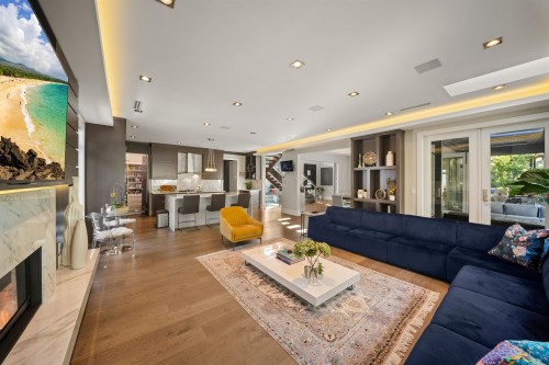 966 Beaumont Drive, North Vancouver, BC 