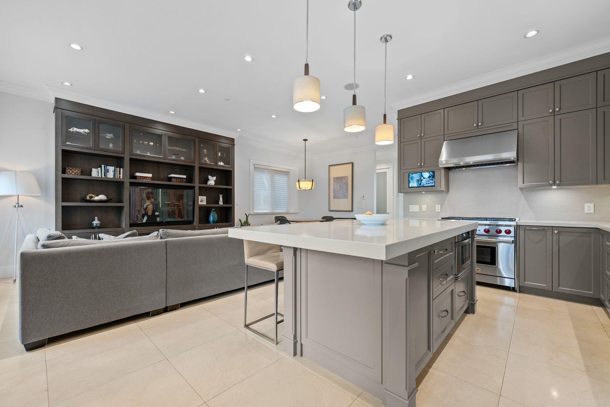 3475 24Th Avenue W, Vancouver, BC