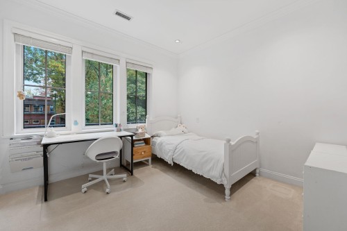 3475 24Th Avenue W, Vancouver, BC 