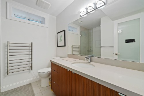 3475 24Th Avenue W, Vancouver, BC 