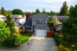 3216 Savary Avenue  Coquitlam, BC V3E 1M3