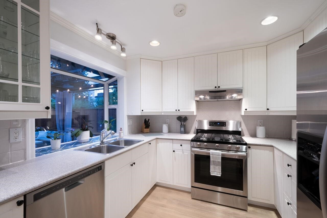 3216 Savary Avenue, Coquitlam, BC