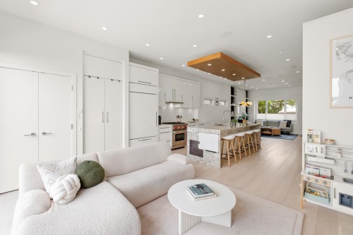 506 18Th Avenue E, Vancouver, BC 