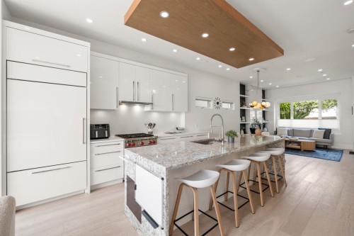 506 18Th Avenue E, Vancouver, BC 