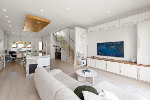 506 18Th Avenue E, Vancouver, BC 