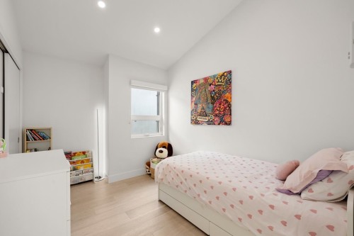 506 18Th Avenue E, Vancouver, BC 