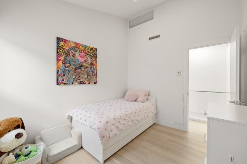 506 18Th Avenue E, Vancouver, BC 