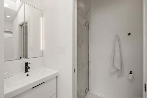 506 18Th Avenue E, Vancouver, BC 
