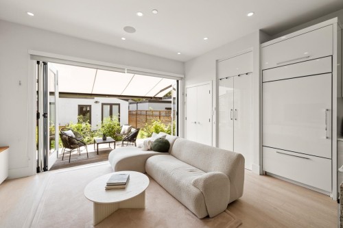 506 18Th Avenue E, Vancouver, BC 