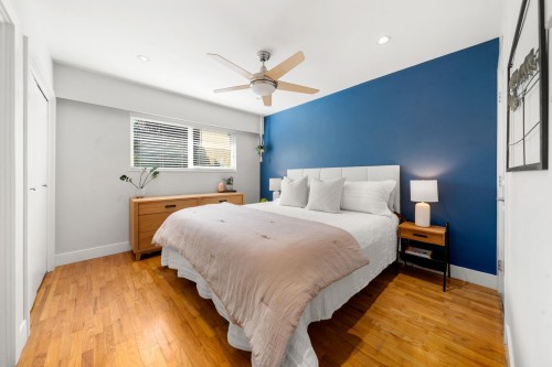 1147 Deep Cove Road, North Vancouver, BC 