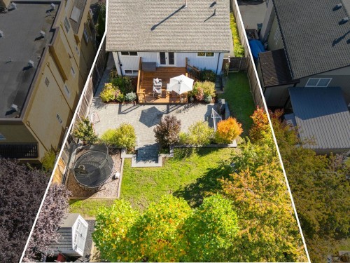 1147 Deep Cove Road, North Vancouver, BC 