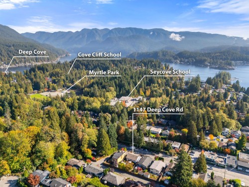 1147 Deep Cove Road, North Vancouver, BC 