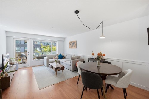 102-221 3rd Street E North Vancouver, BC V7L 0C1