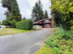 1404 Winslow Avenue  Coquitlam, BC V3J 2G4