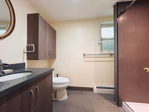 1404 Winslow Avenue, Coquitlam, BC 