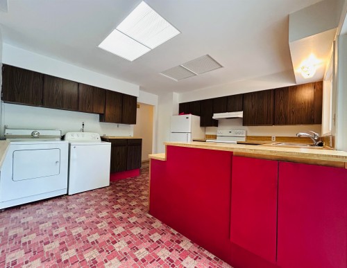 1404 Winslow Avenue, Coquitlam, BC 