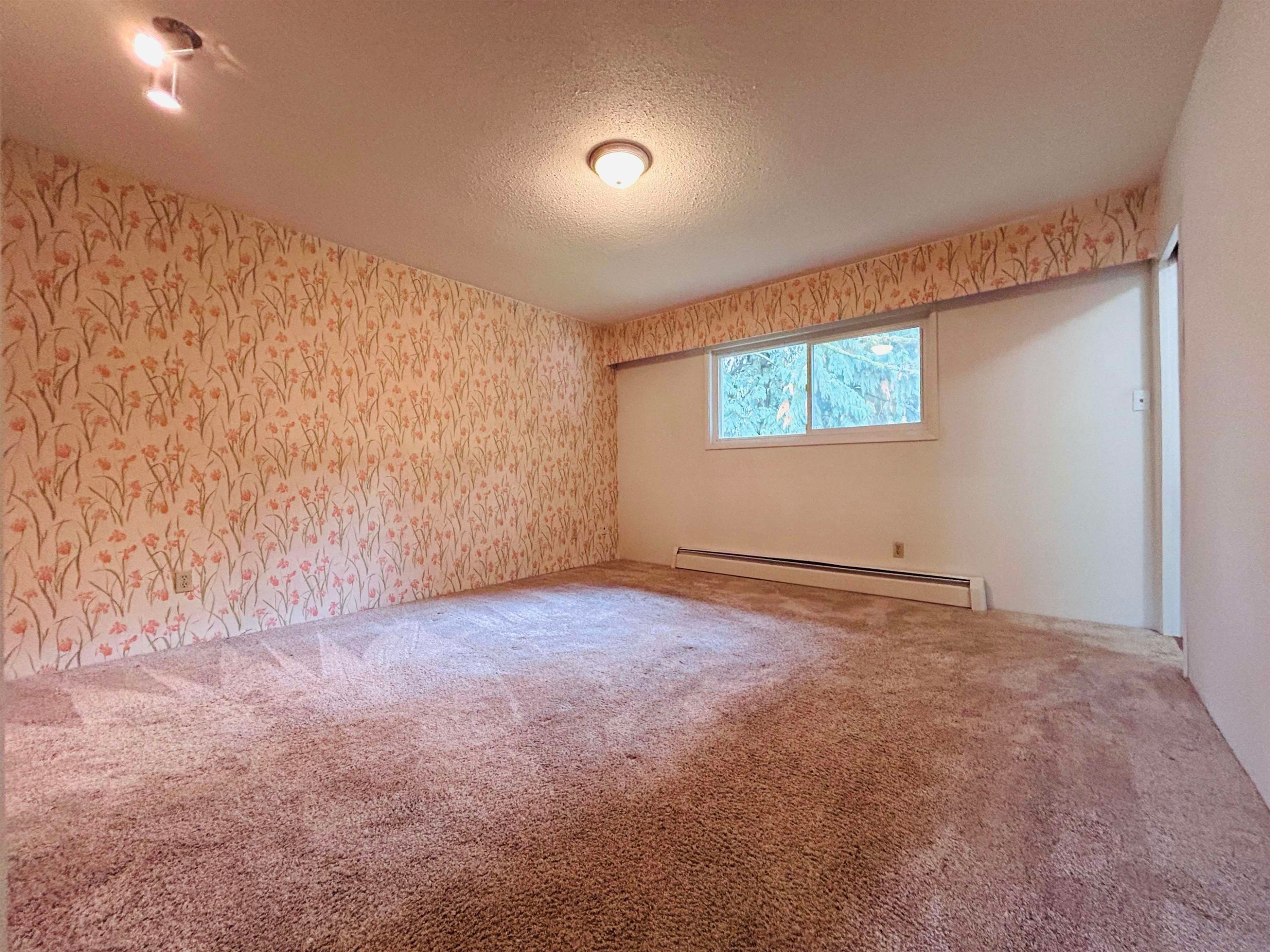 1404 Winslow Avenue, Coquitlam, BC