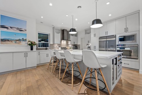2775 Lyndene Road, North Vancouver, BC 