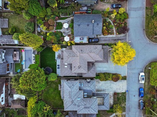 2775 Lyndene Road, North Vancouver, BC 