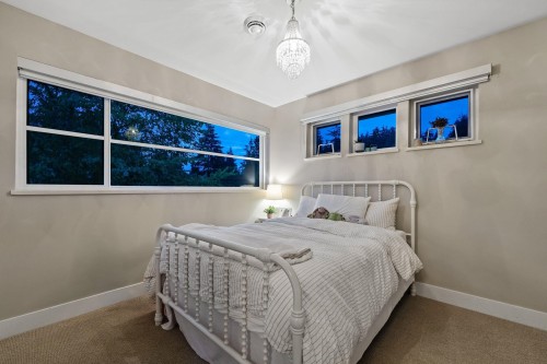 2775 Lyndene Road, North Vancouver, BC 